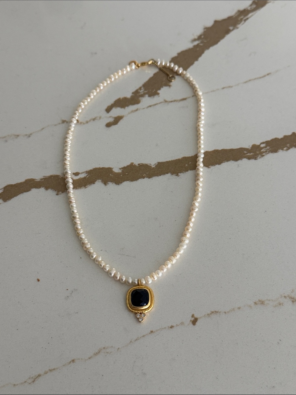 Julie Vos Delicate Pearl Tudor Necklace Onyx